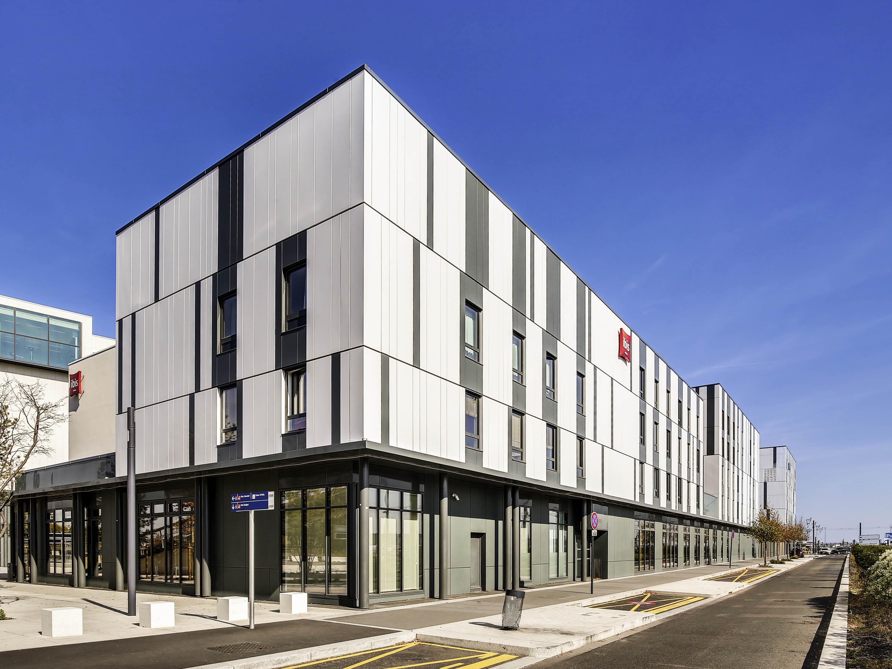 Hotel Ibis Paris Coeur D'Orly Airport Esterno foto