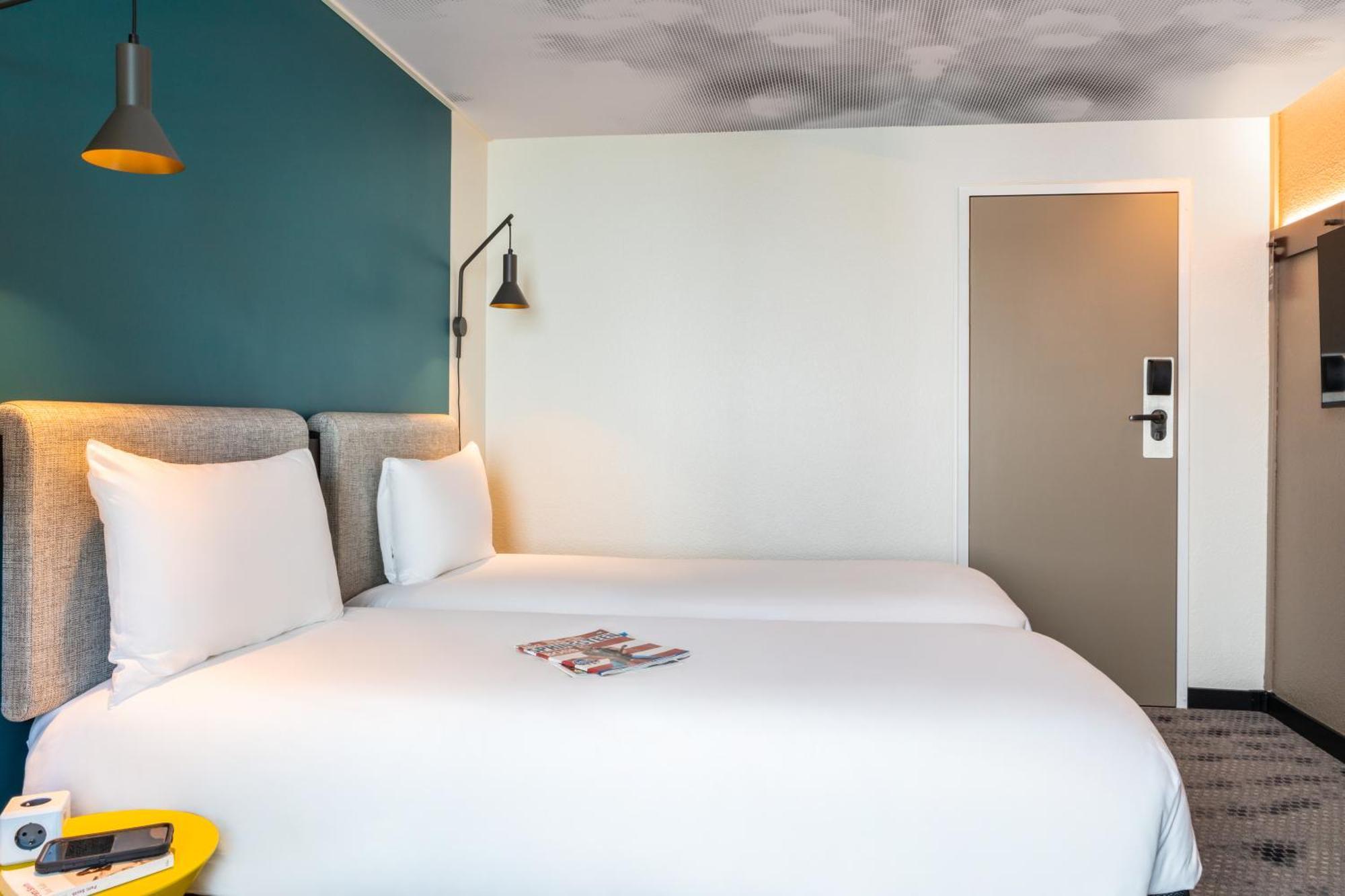 Hotel Ibis Paris Coeur D'Orly Airport Esterno foto