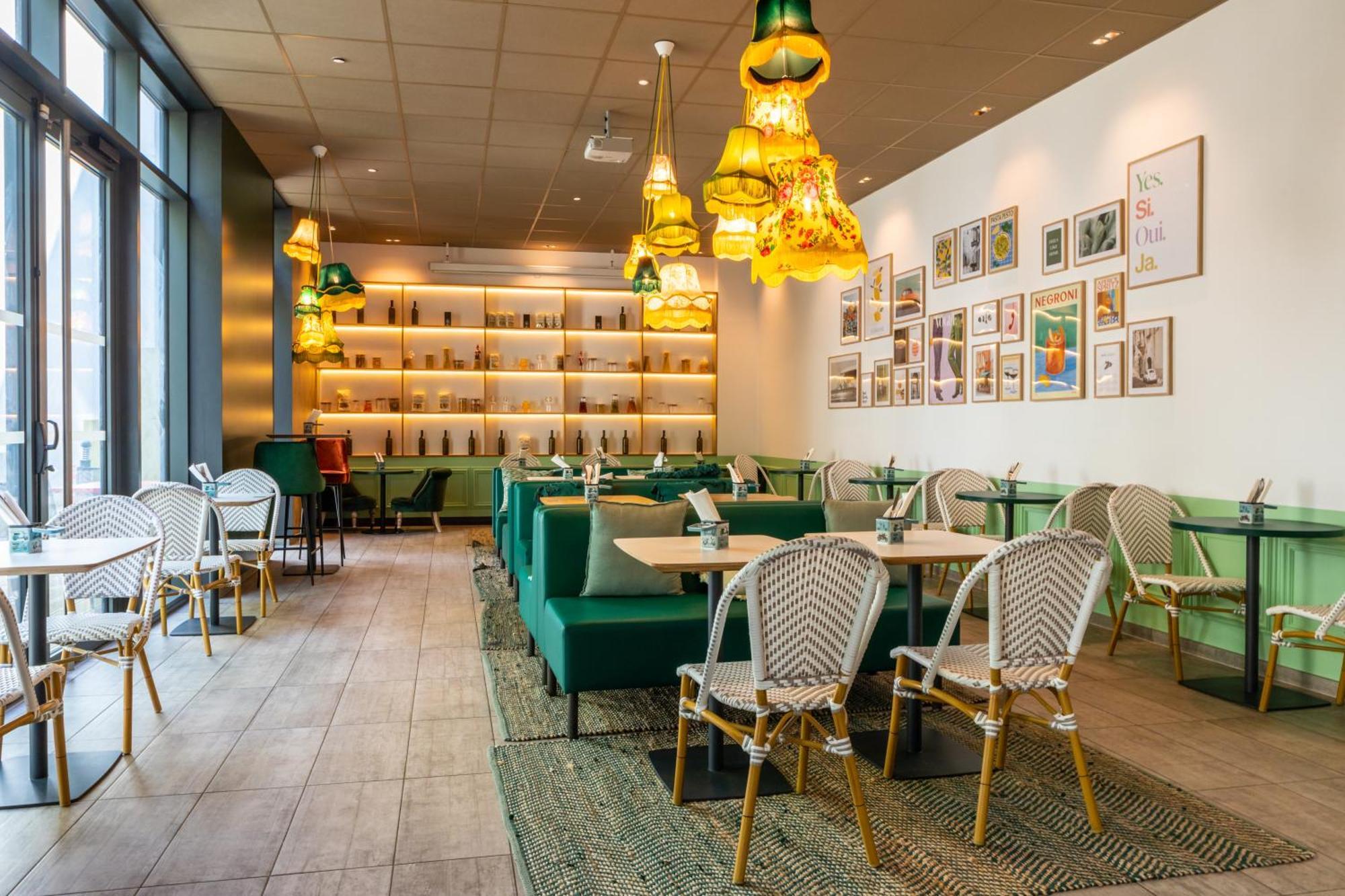 Hotel Ibis Paris Coeur D'Orly Airport Esterno foto