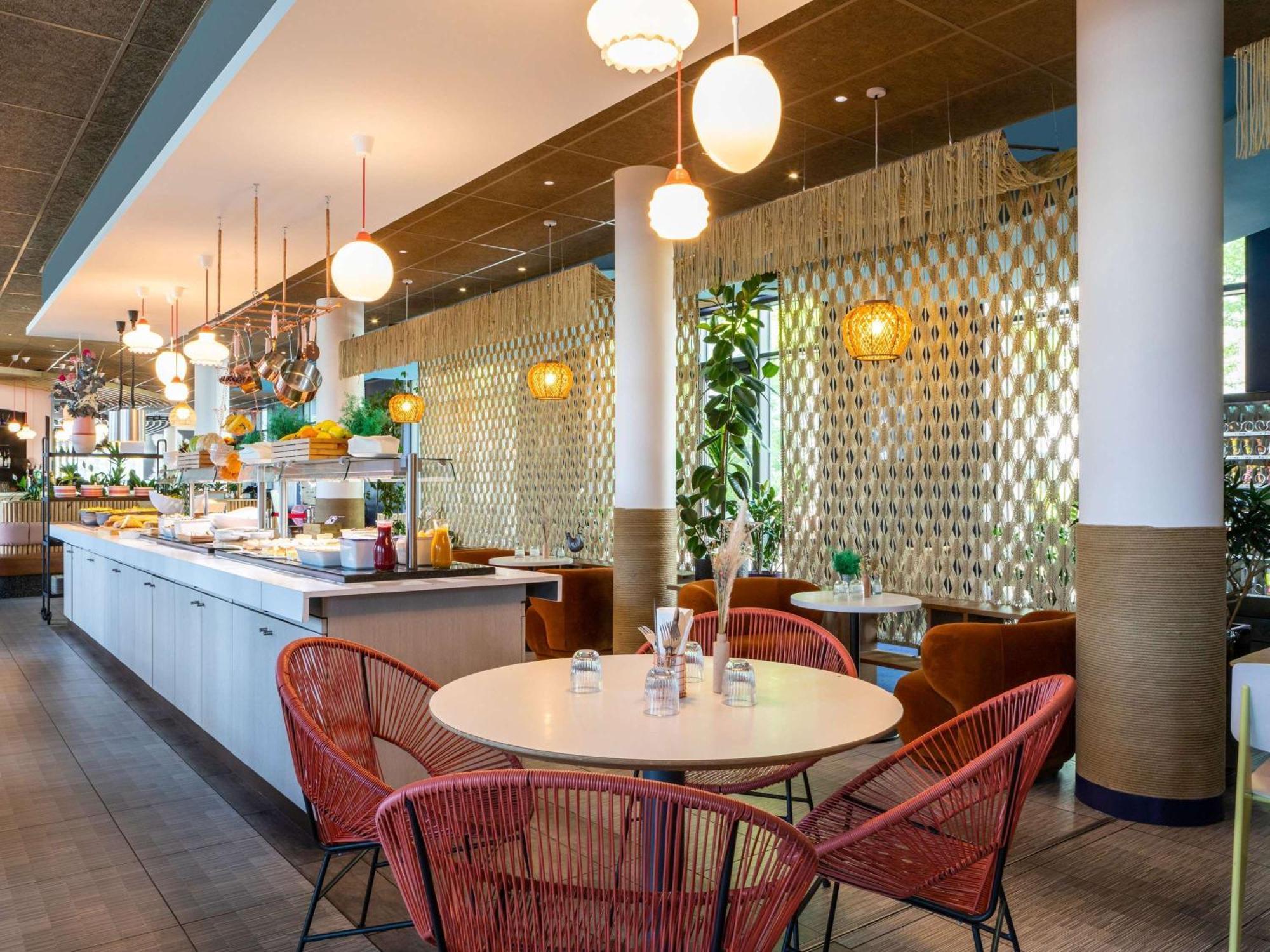 Hotel Ibis Paris Coeur D'Orly Airport Esterno foto