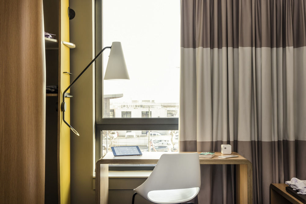 Hotel Ibis Paris Coeur D'Orly Airport Esterno foto